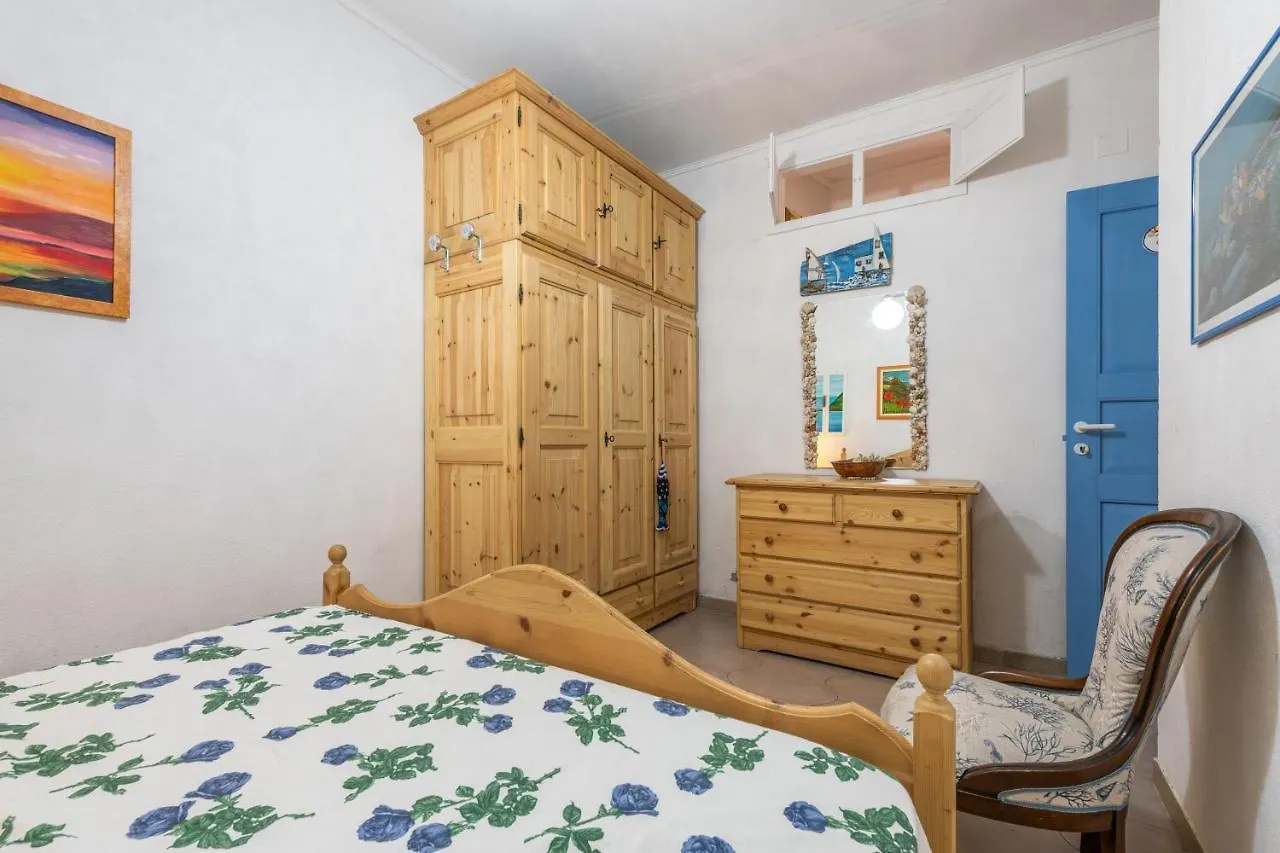 فيلا Casa San Fruttuoso كارلوفورتي بيت للعطل